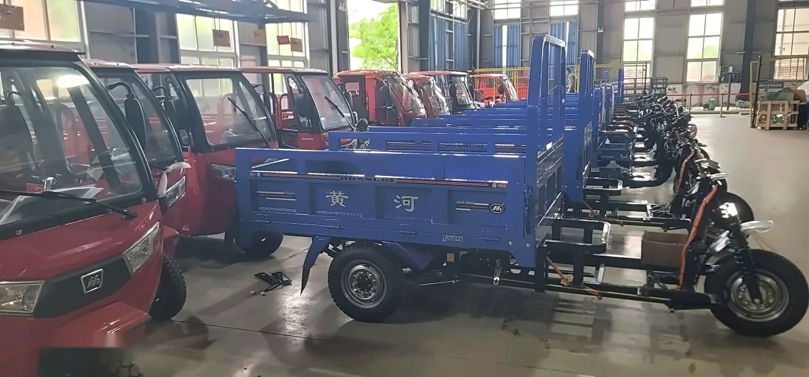 Jara electric three-wheel pickup